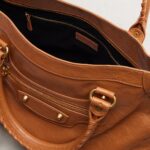Le City Medium Leather Tote Bag- Balenciaga