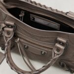 Le City Mini Leather Top-Handle Bag – Balenciaga