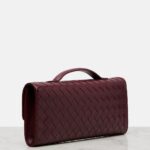Andiamo Intrecciato Leather Clutch in Burgundy – Bottega Veneta