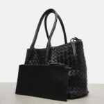 Pinacoteca Small Reversible Leather Tote Bag in Black – Bottega Veneta