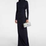 Andiamo Intrecciato Metallic Leather Clutch Silver – Bottega Veneta