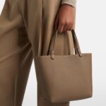 The Row Park Small Classic Leather Tote – Smoked Taupe Ans