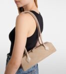 Alaïa Le Teckel Small Suede Shoulder Bag Beige | Crown Clutch