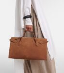 Alaïa Le Teckel Suede Tote Bag Terre Brown | Crown Clutch