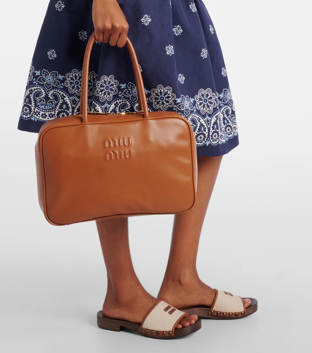 Miu Miu Beau leather tote bag in cognac brown calf leather with gold-tone hardware Miu Miu Beau leather tote bag in cognac brown calf leather with gold-tone hardware